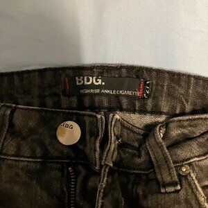 Urban Outfitters BDG Distressed Ripped Black Skinny Jeans – Size 27